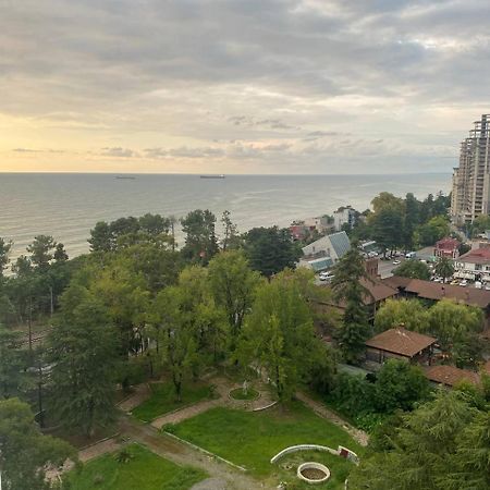 Аппартаменты С Двумя Балконами На Море И Горы Makhinjauri Exterior photo