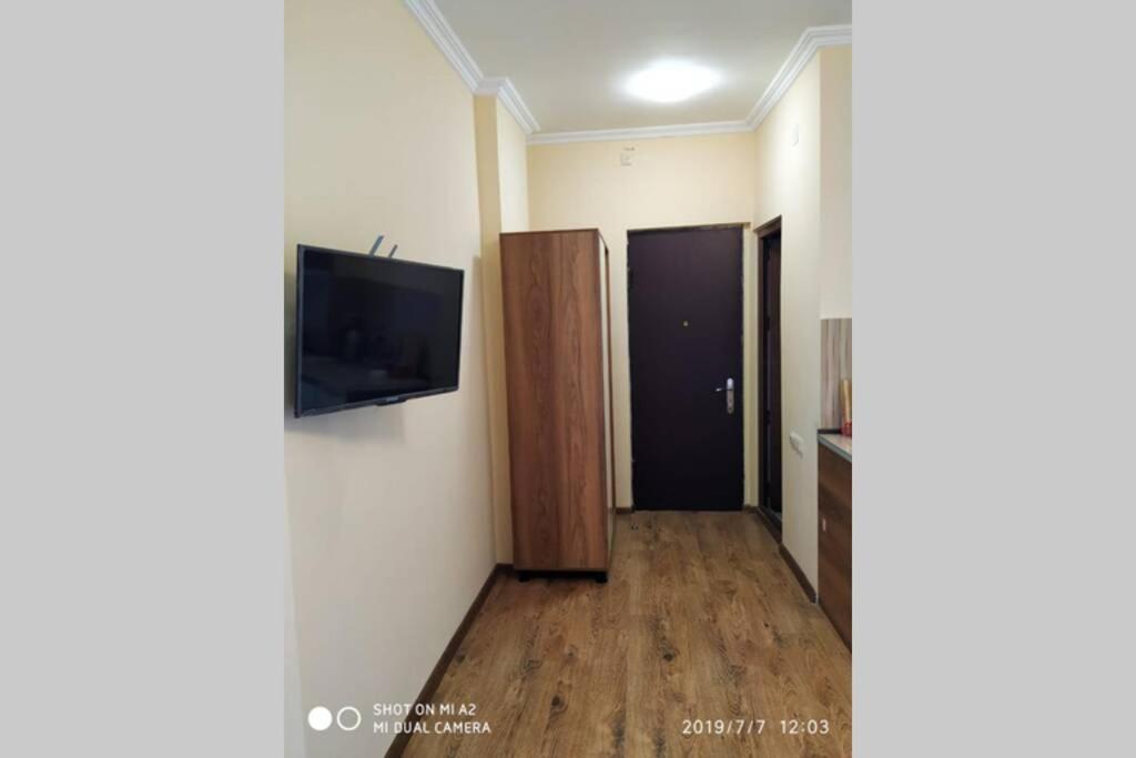 Аппартаменты С Двумя Балконами На Море И Горы Makhinjauri Exterior photo